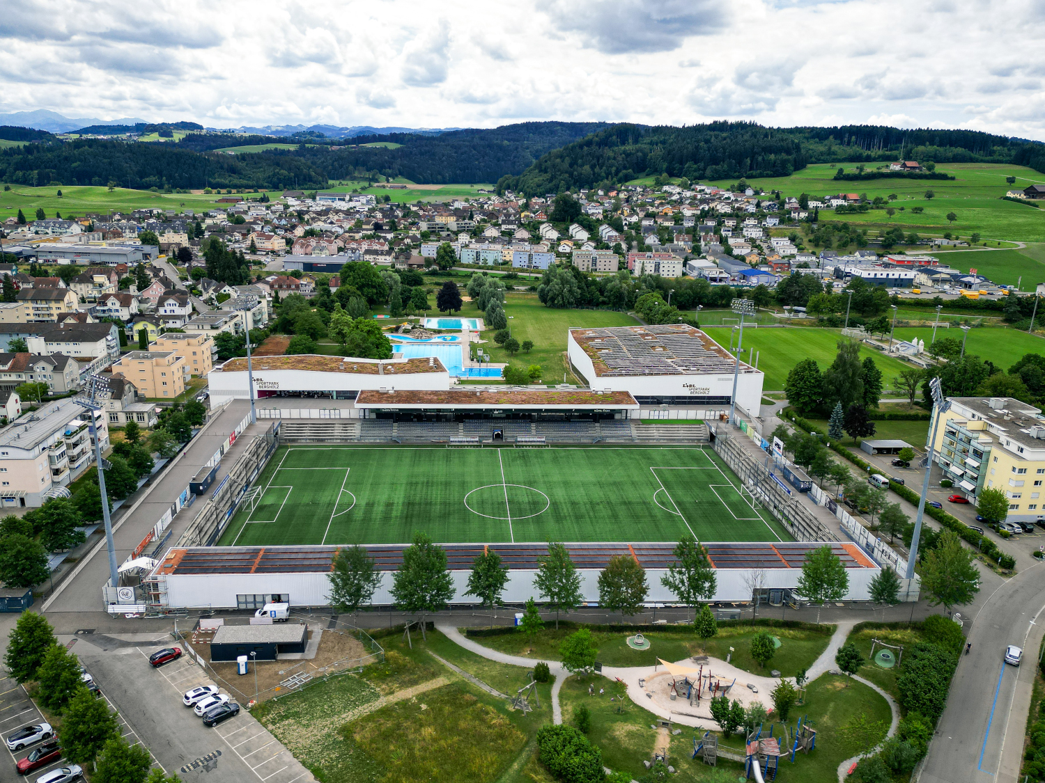 Überdachung Gegentribüne und neues Tickethaus, Stadion Bergholz, Wil B3